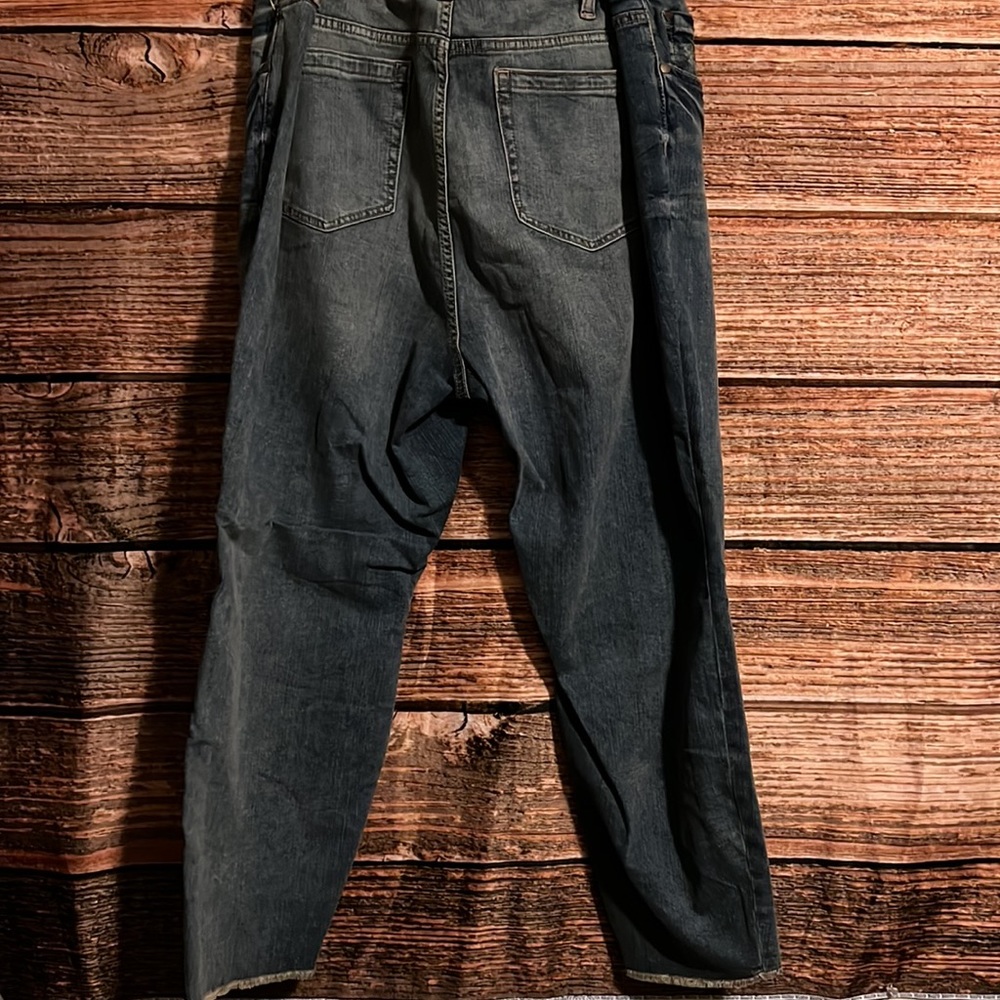 Torrid Ankle Skinny Jeans Distressed Hem - Picture 9 of 10